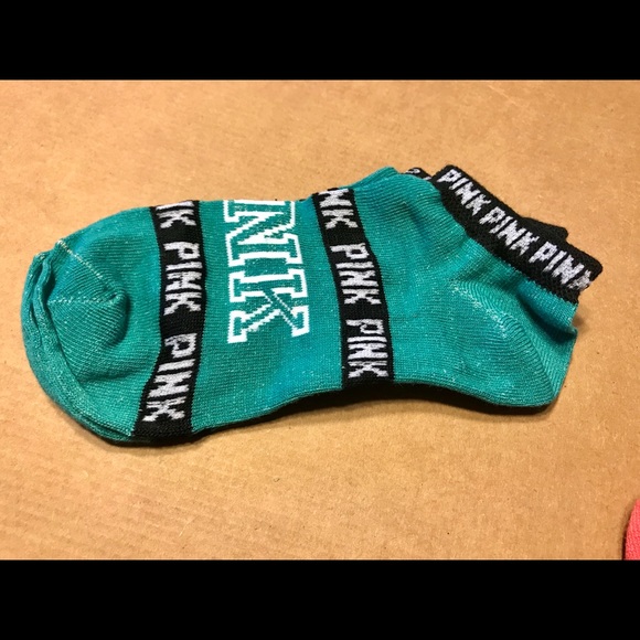 NWOT VS socks - Picture 3 of 4